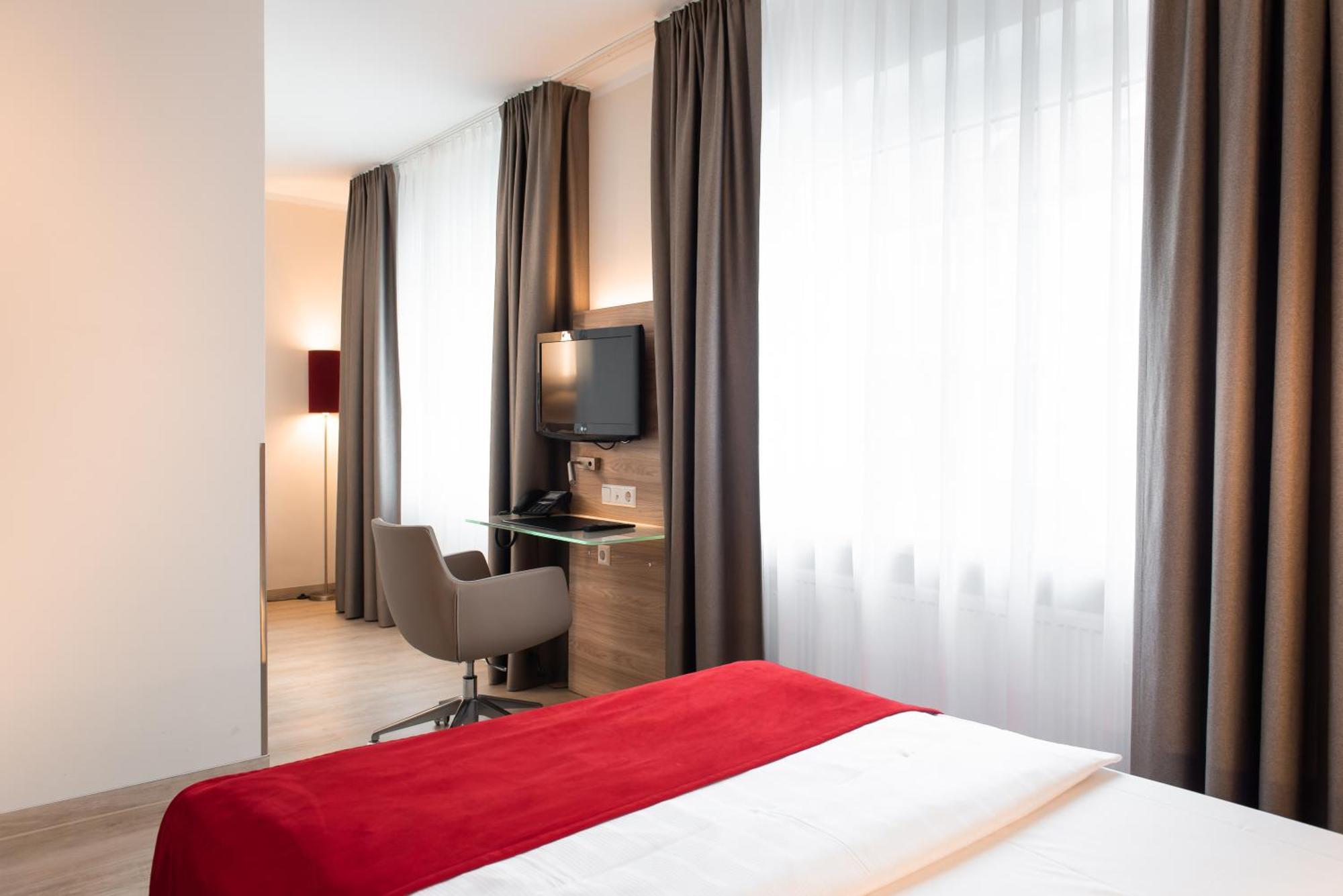Hotel Koenigshof Am Funkturm Business Hannover Ngoại thất bức ảnh