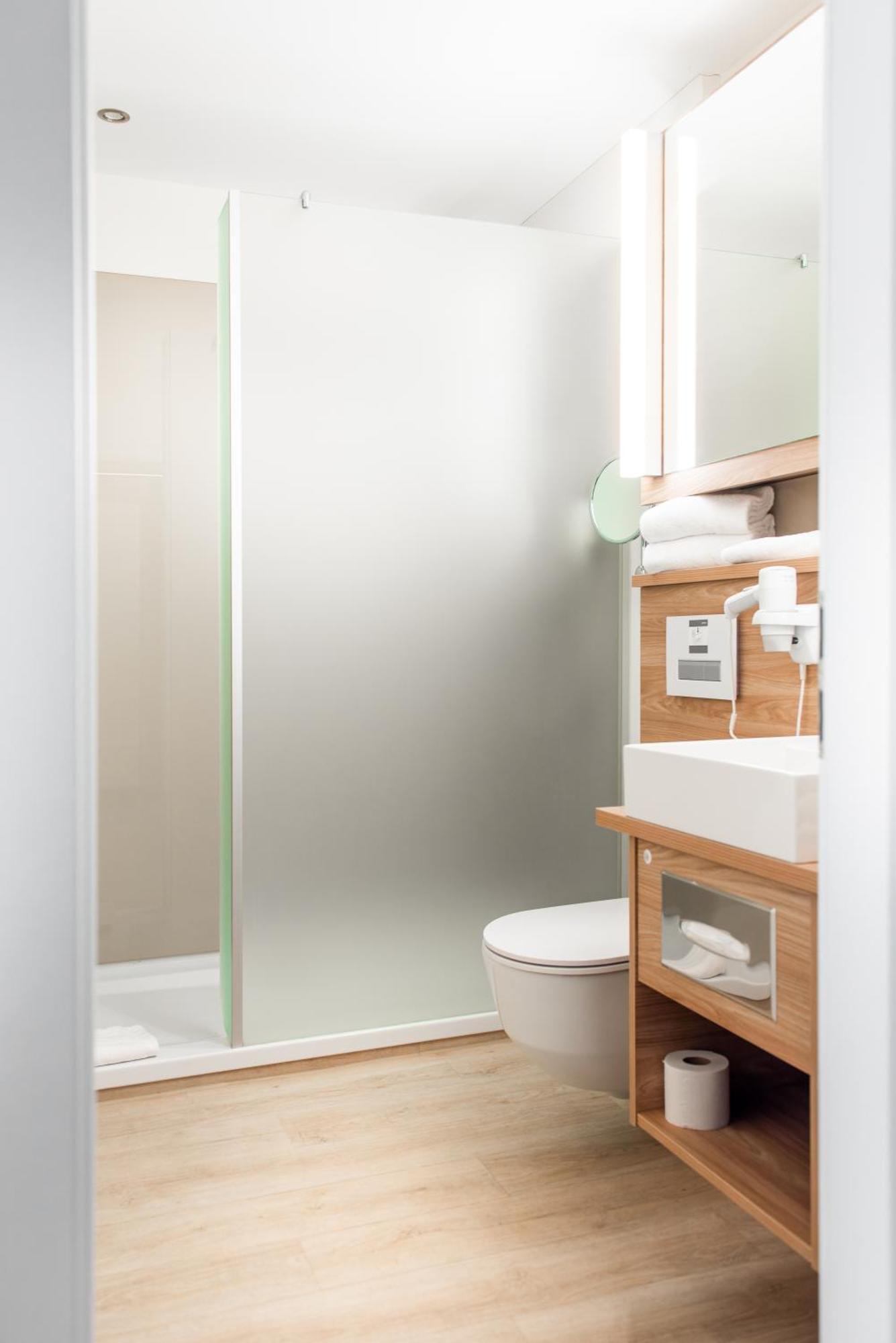 Hotel Koenigshof Am Funkturm Business Hannover Ngoại thất bức ảnh